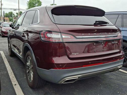 Burgundy 2019 Lincoln Nautilus Select