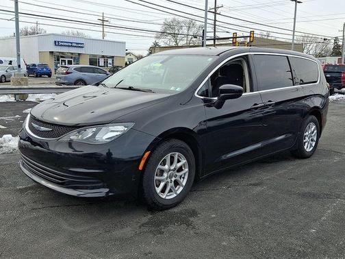 2017 Chrysler Pacifica LX