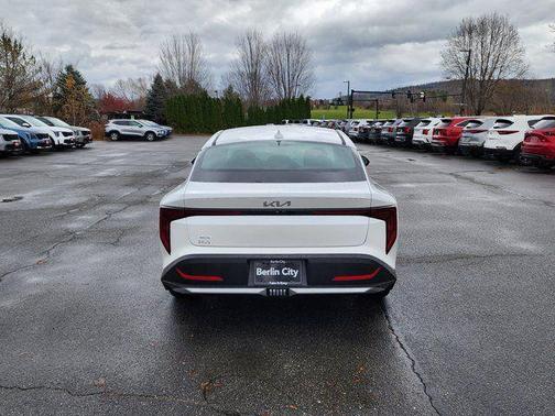 Snow White Pearl 2025 Kia K4 LXS