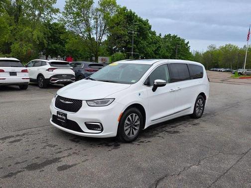 2023 Chrysler Pacifica Hybrid Limited