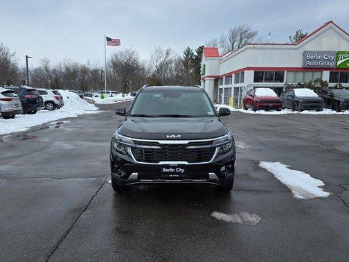 Fusion Black 2026 Kia Seltos S