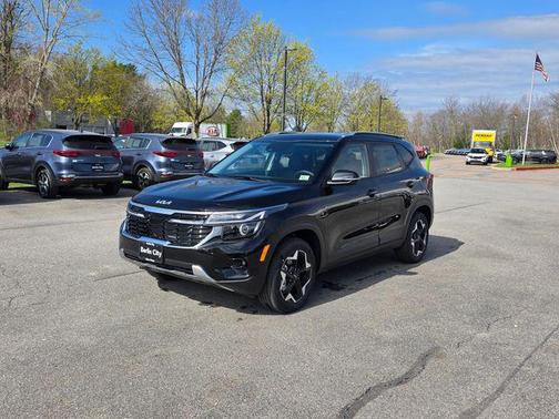 Fusion Black 2026 Kia Seltos S