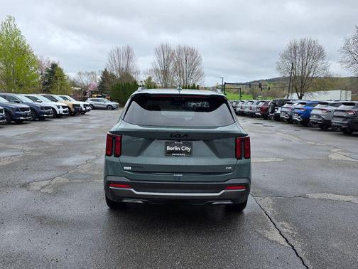 Cityscape Green 2026 Kia Sorento Hybrid SX Prestige