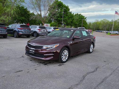 Sangria 2018 Kia Optima LX