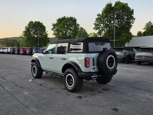 2023 Ford Bronco Badlands