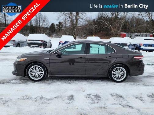 2019 Toyota Camry Hybrid XLE