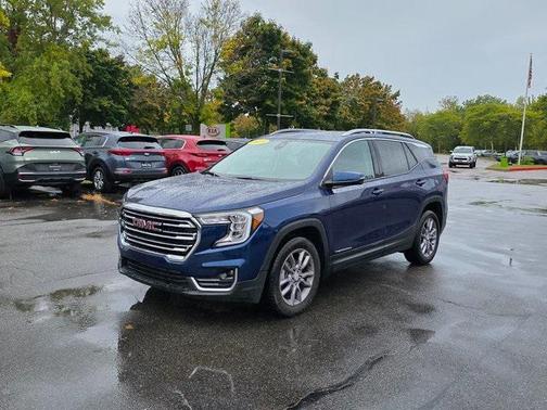 2023 GMC Terrain SLT