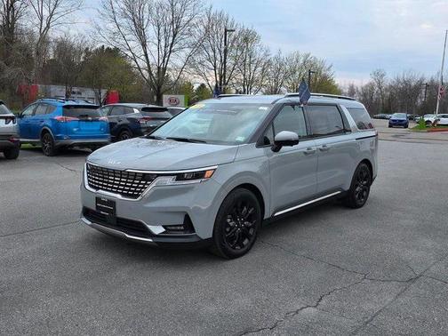 2024 Kia Carnival SX