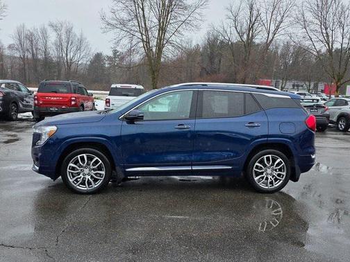 2023 GMC Terrain Denali