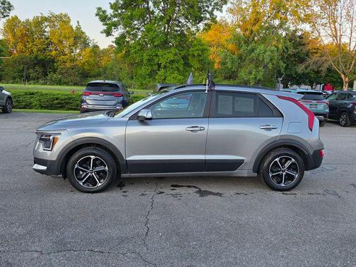 Steel Gray 2023 Kia Niro EX