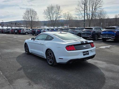 2022 Ford Mustang EcoBoost Premium