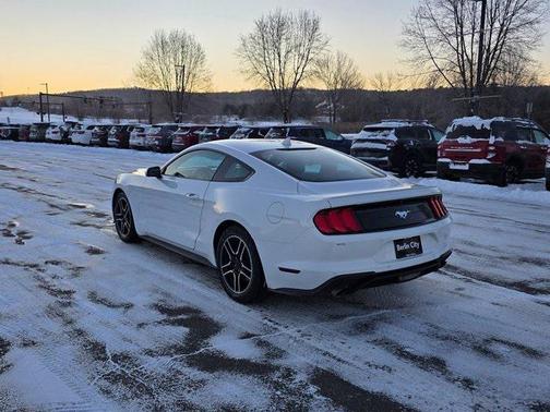 2022 Ford Mustang EcoBoost Premium