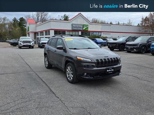 Granite Crystal Metallic Clearcoat 2018 Jeep Cherokee Latitude