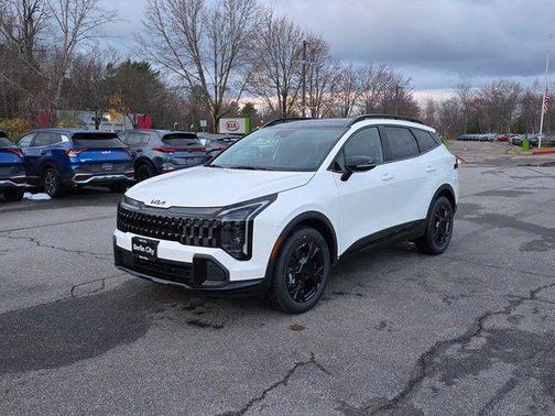 Glacial White Pearl 2026 Kia Sportage X-Line