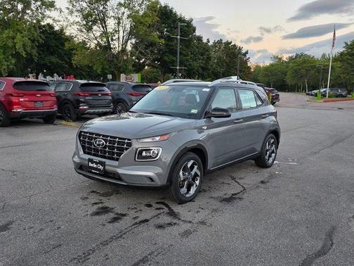 2022 Hyundai VENUE Limited