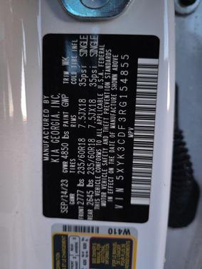 Glacial White Pearl 2024 Kia Sportage EX