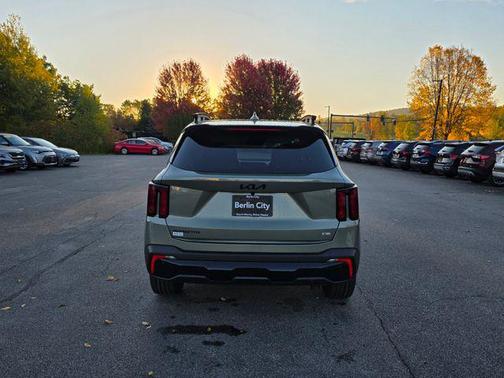Jungle Green 2026 Kia Sorento EX