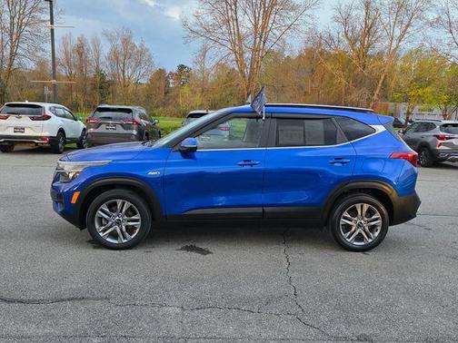 Neptune Blue 2021 Kia Seltos S