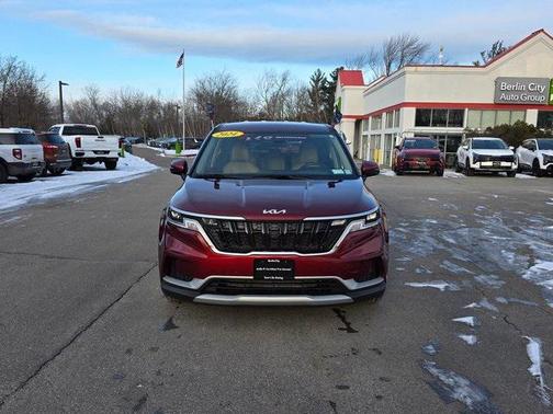 2024 Kia Carnival LX