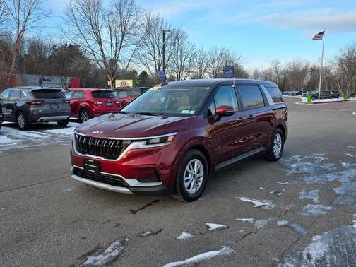 2024 Kia Carnival LX