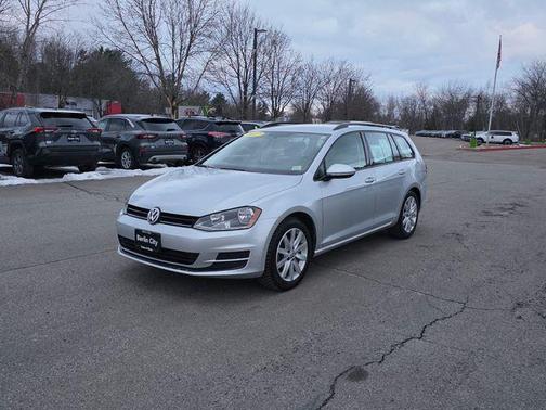 2017 Volkswagen Golf SportWagen TSI S