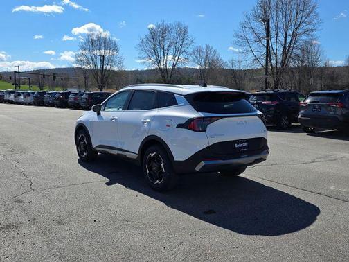 Glacial White Pearl 2026 Kia Sportage EX