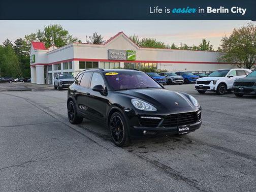 Black 2012 Porsche Cayenne Turbo