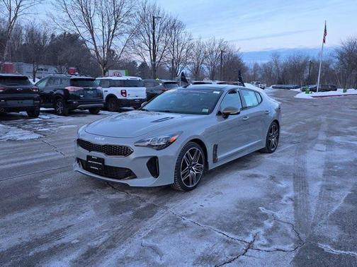2022 Kia Stinger GT1