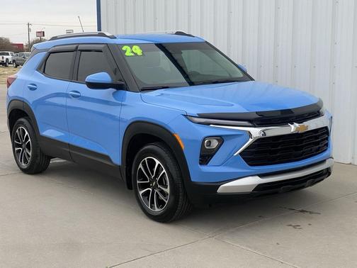 Fountain Blue 2024 Chevrolet Trailblazer LT