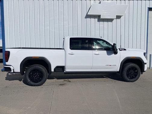 2026 GMC Sierra 2500 AT4