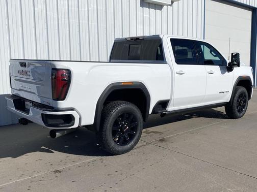 2026 GMC Sierra 2500 AT4