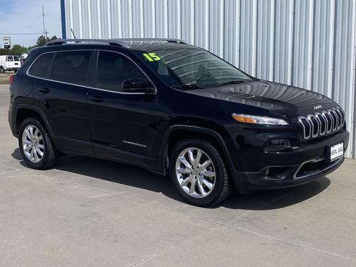 Brilliant Black Crystal Pearlcoat 2015 Jeep Cherokee Limited