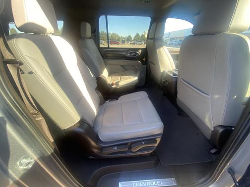 2022 Chevrolet Suburban 4WD Z71