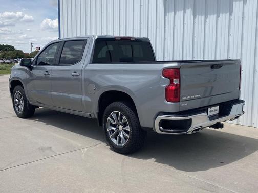 Sterling Gray Metallic 2025 Chevrolet Silverado 1500 LT