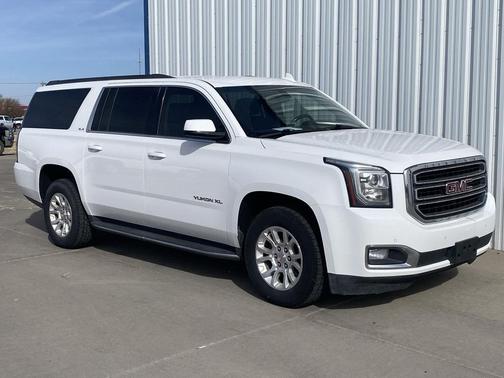 2017 GMC Yukon XL SLE