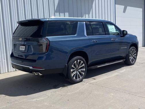 Lakeshore Blue Metallic 2026 Chevrolet Suburban High Country, 4WD