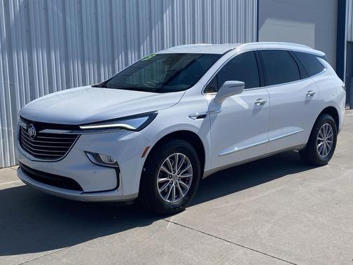 2023 Buick Enclave Essence FWD