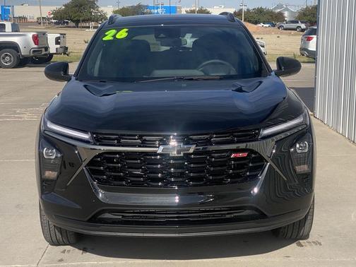 Mosaic Black Metallic 2026 Chevrolet Trax FWD 2RS