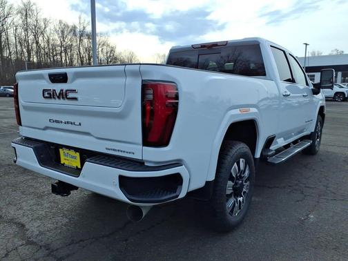Summit White 2026 GMC Sierra 2500 Denali