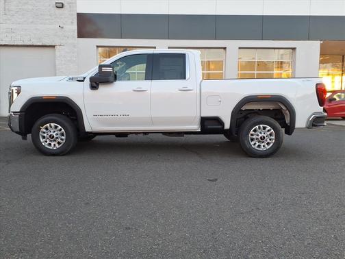 2026 GMC Sierra 2500 SLE