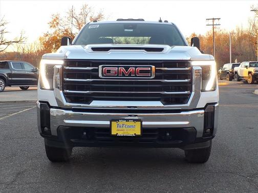 2026 GMC Sierra 2500 SLE