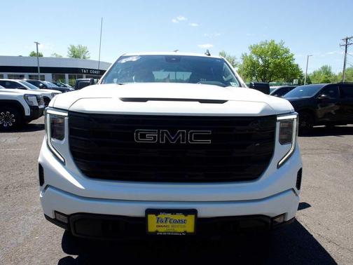 Summit White 2023 GMC Sierra 1500 Elevation