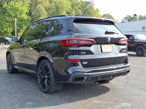 2022 BMW X5 M50i