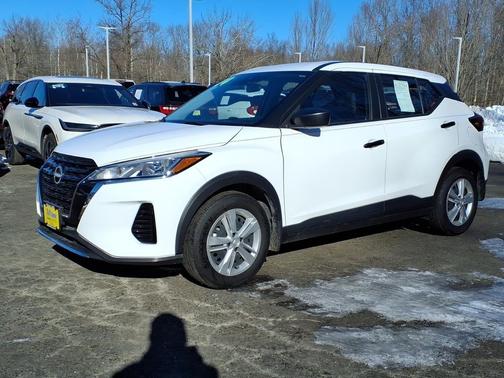2024 Nissan Kicks S