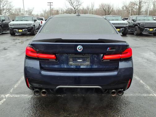 Tanzanite Blue II Metallic 2023 BMW M5 Base
