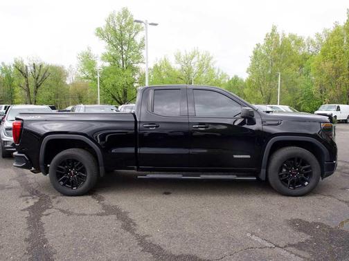 Onyx Black 2024 GMC Sierra 1500 Elevation