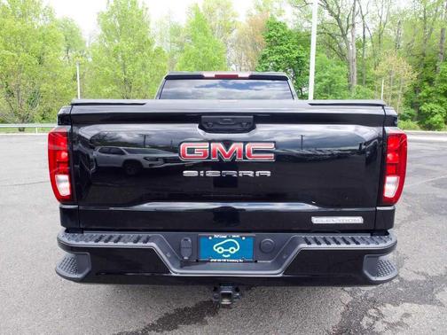 Onyx Black 2024 GMC Sierra 1500 Elevation