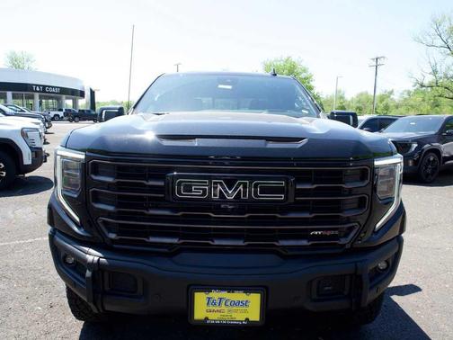 Onyx Black 2026 GMC Sierra 1500 AT4X
