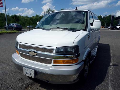Summit White 2017 Chevrolet Express 2500 Work Van