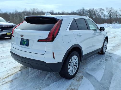 2024 Cadillac XT4 Luxury